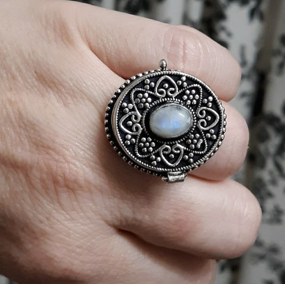 New Rainbow Moonstone 925 Silver Poison Ring. - Picture 4 of 8